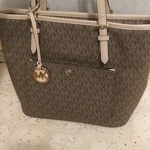 Micheal kors handbag